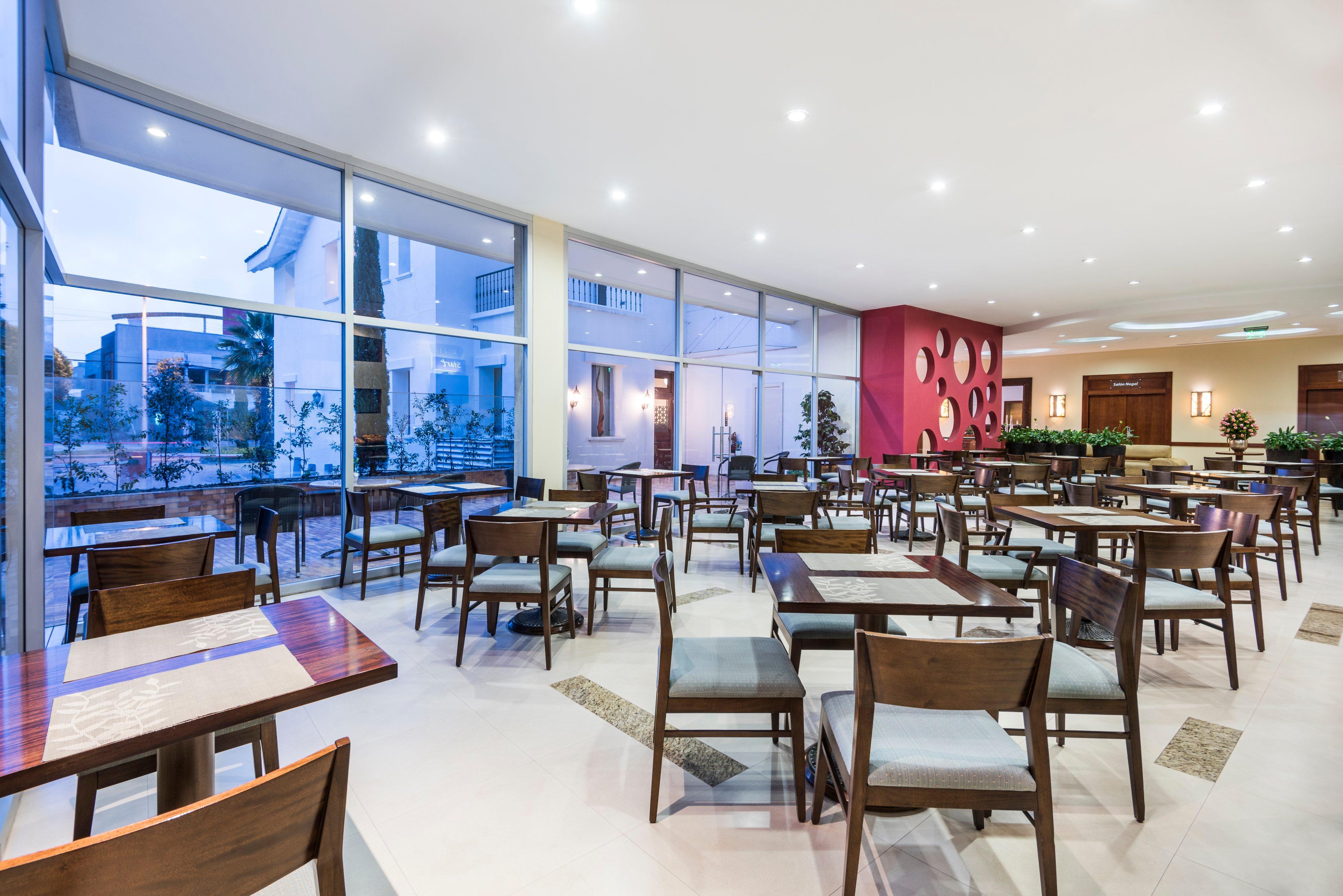 Holiday Inn Express Quito, An Ihg Hotel Exterior photo