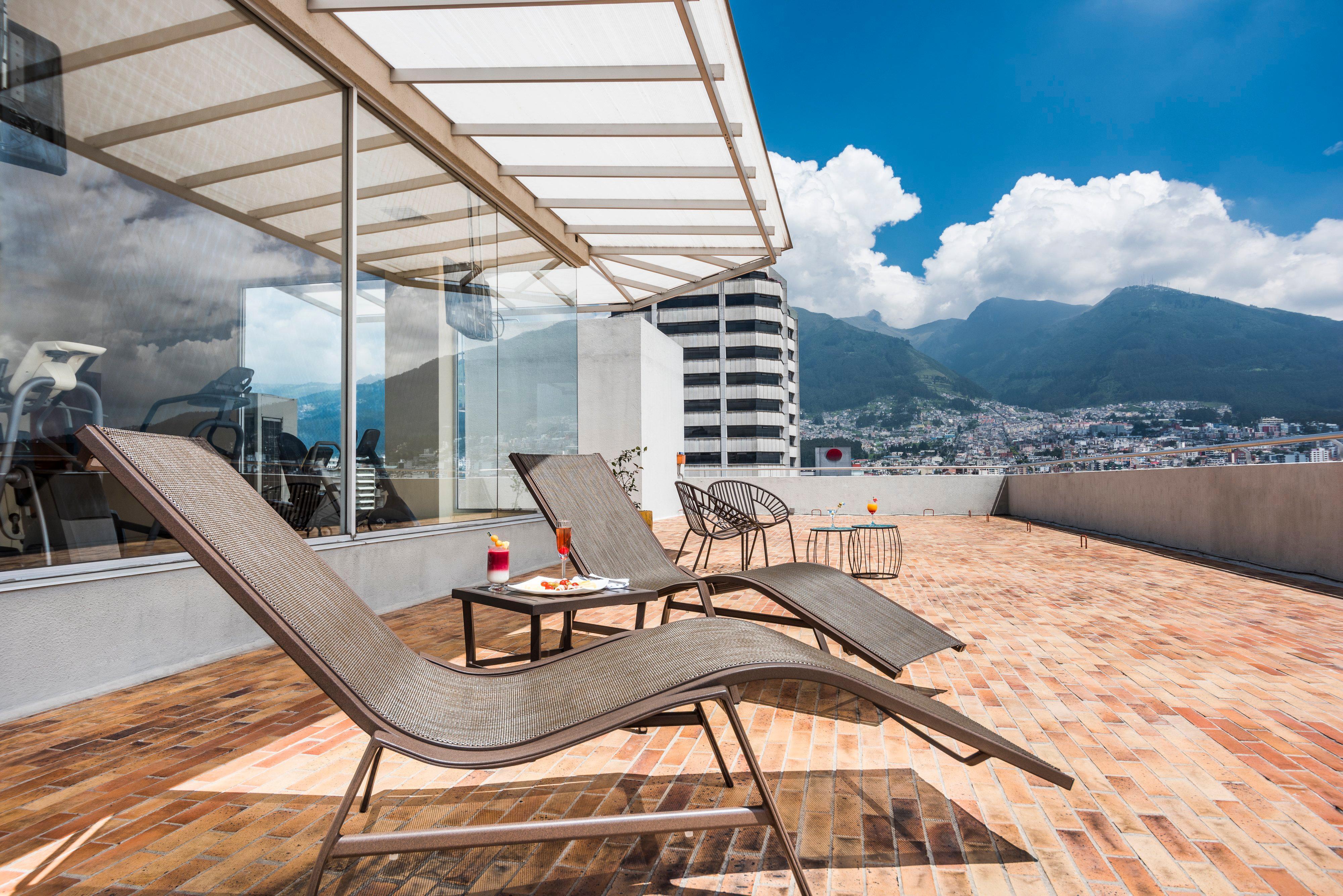 Holiday Inn Express Quito, An Ihg Hotel Exterior photo