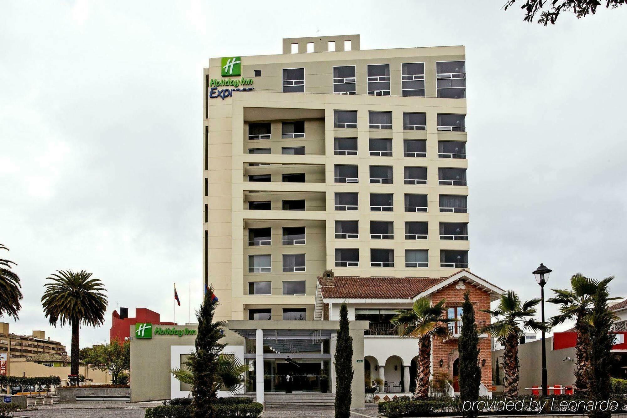 Holiday Inn Express Quito, An Ihg Hotel Exterior photo