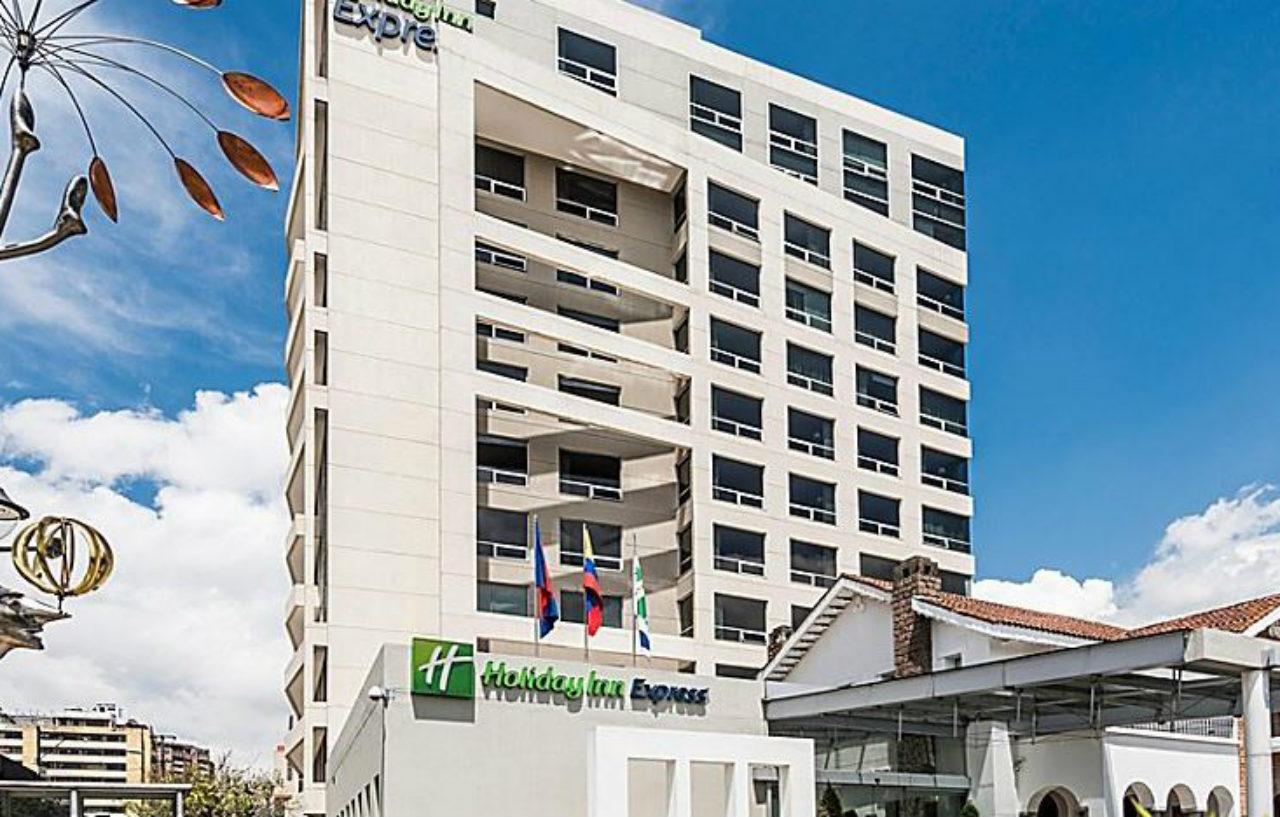 Holiday Inn Express Quito, An Ihg Hotel Exterior photo